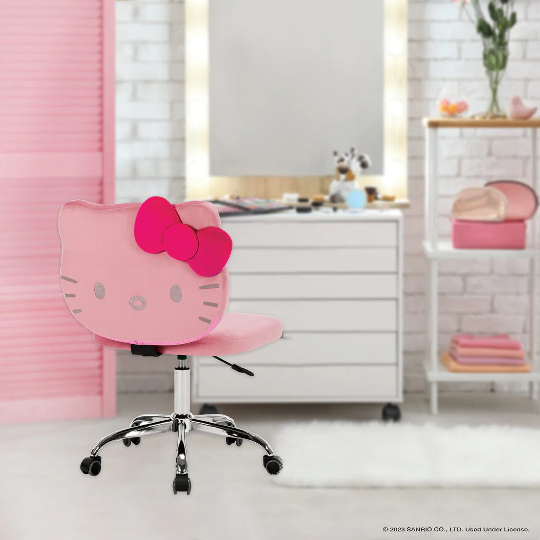 Impressions Vanity - Hello Kitty Kawaii Swivel Vanity Chair Pink