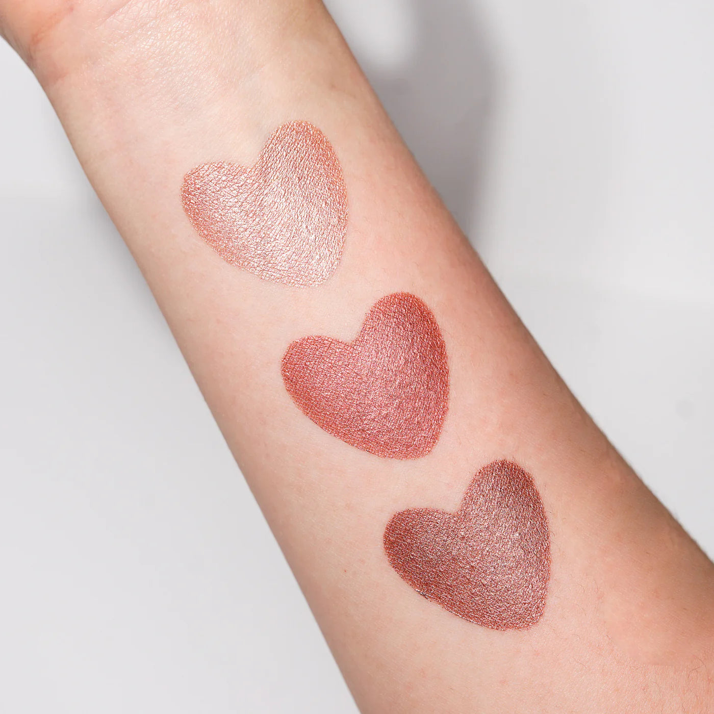 Kara Beauty - Dye For You Illuminating Powder Feverlust