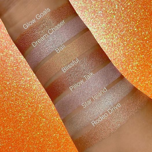 Ofra Cosmetics - Samantha March Dream Chaser Highlighter