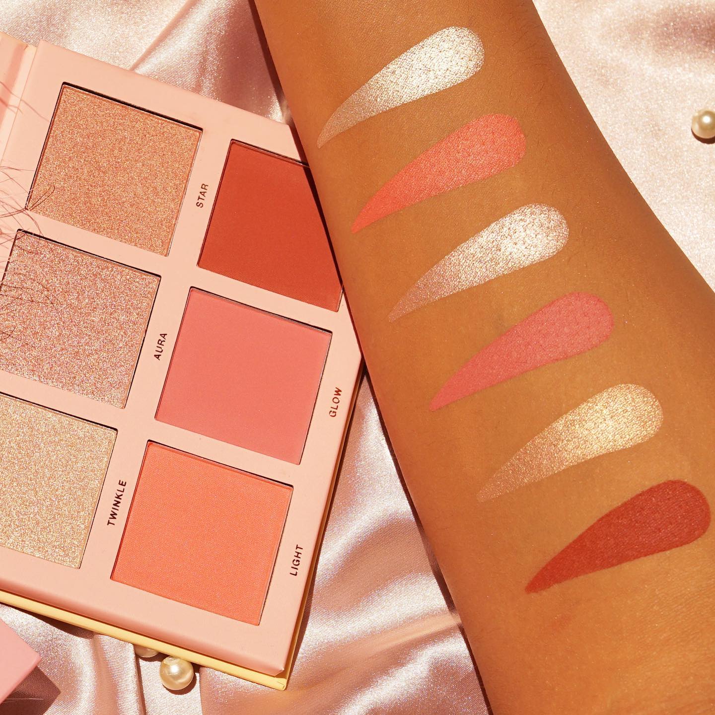 Kara Beauty - Lighting Hour Palette