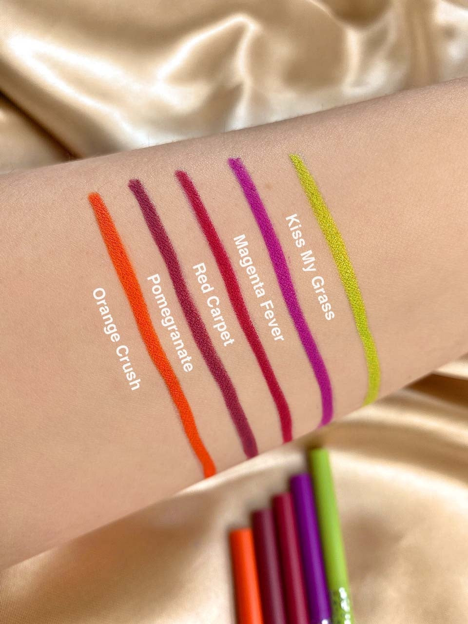 Rude Cosmetics - City of Flashing Lights Micro Retractable Liner