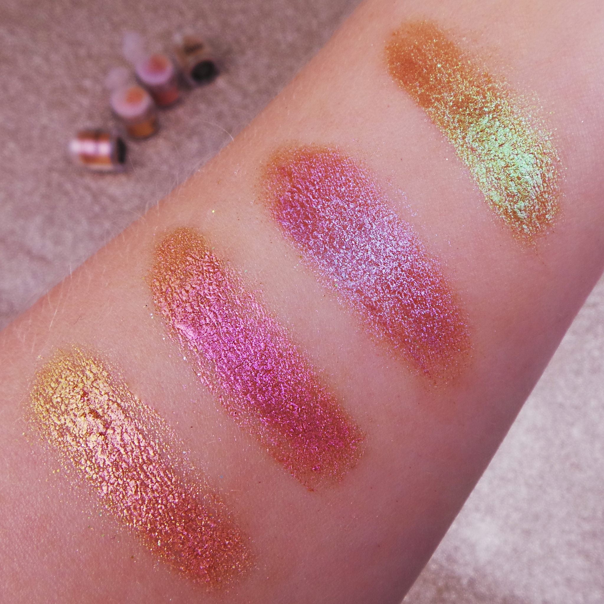 Rude Cosmetics - You're So Fine Fine Pigment Smooth Operator