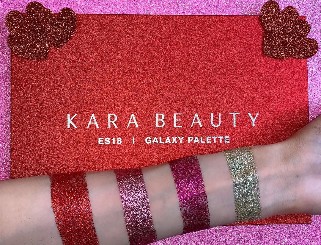 Kara Beauty - ES18 Galaxy Glitter Eyeshadow Palette