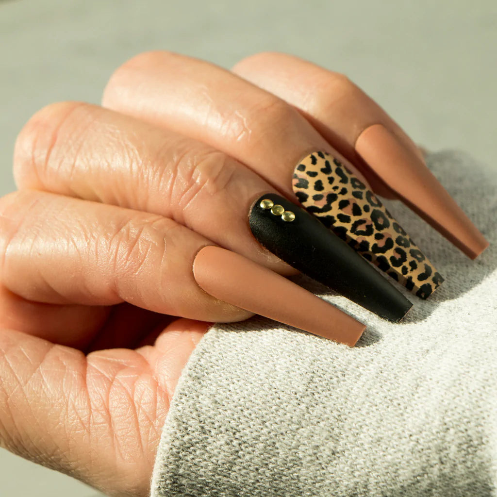 L.A. Colors - Lavish Nails Wild Rush