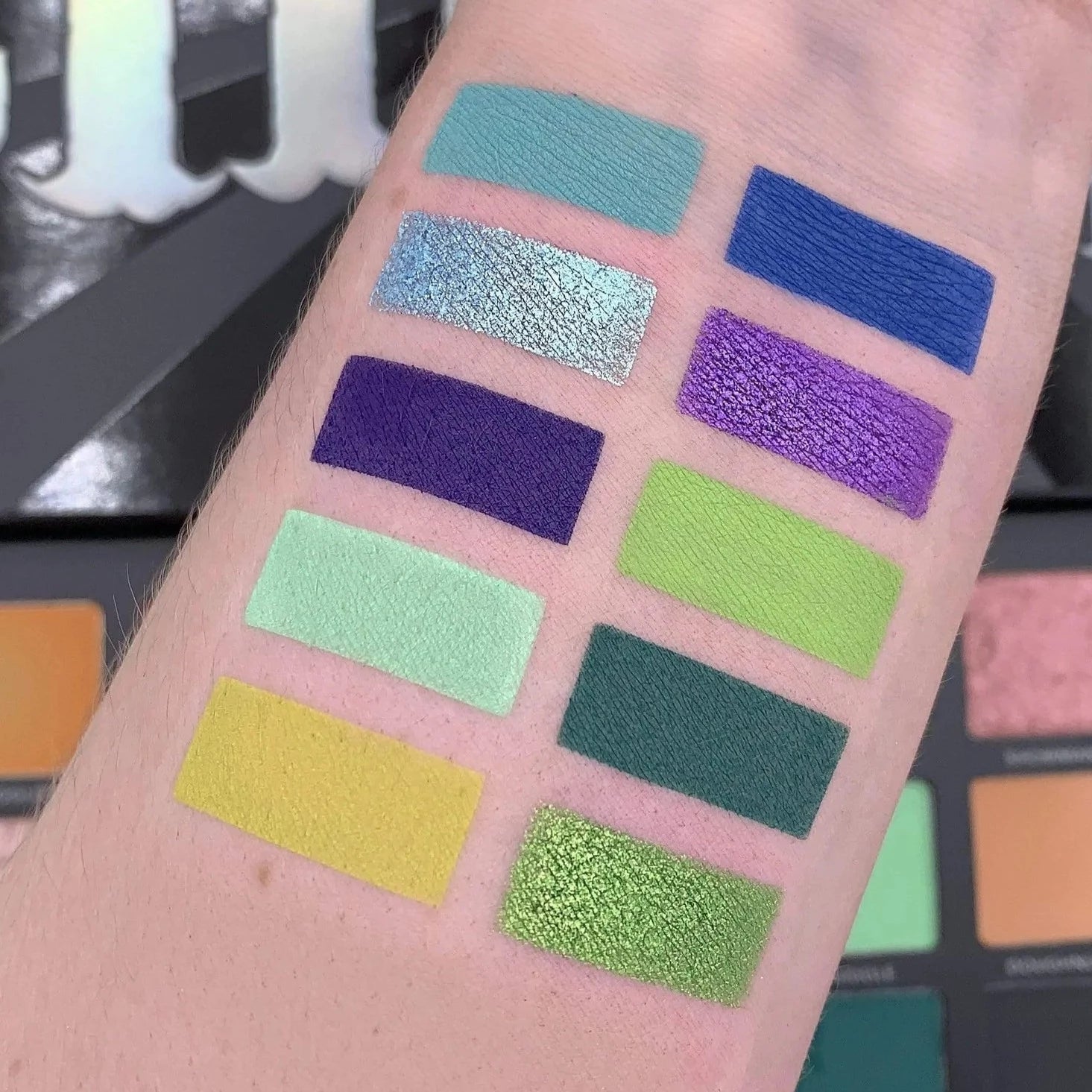 the circus tent palette LaRoc