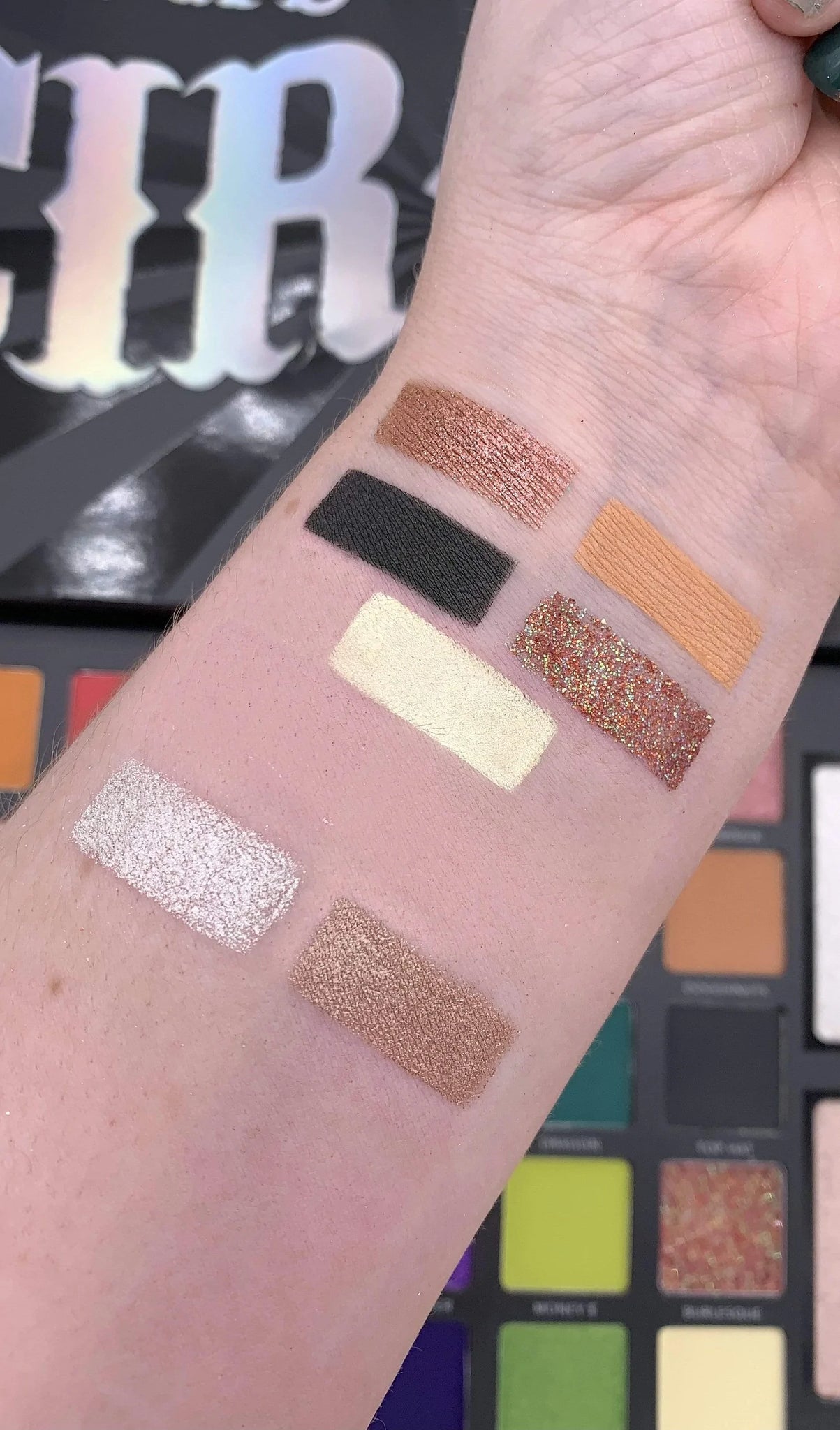 the circus tent palette LaRoc