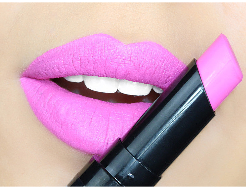 L.A. Girl Flat Matte Velvet Lipstick 'Arm Candy'