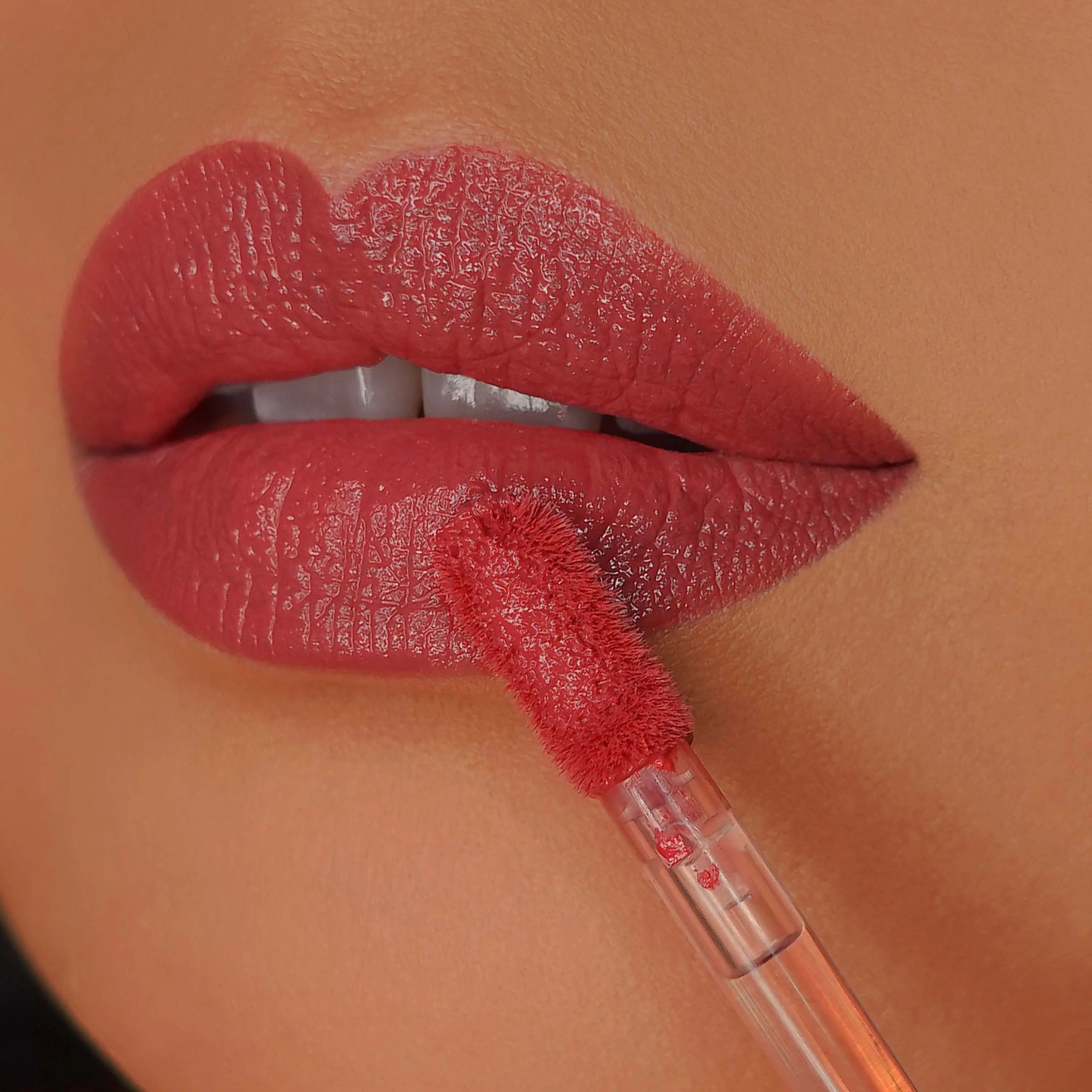Moira Beauty - Lip Plush Cream Aura