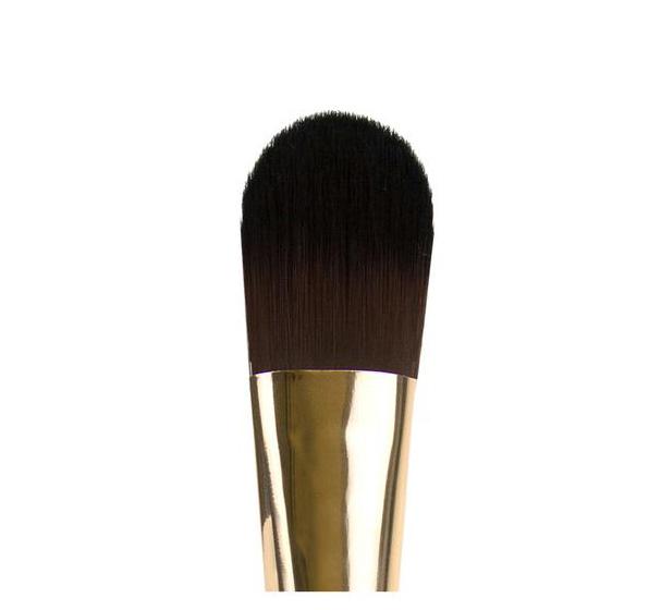 flat-foundation-brush-109-la-girl-2.jpg