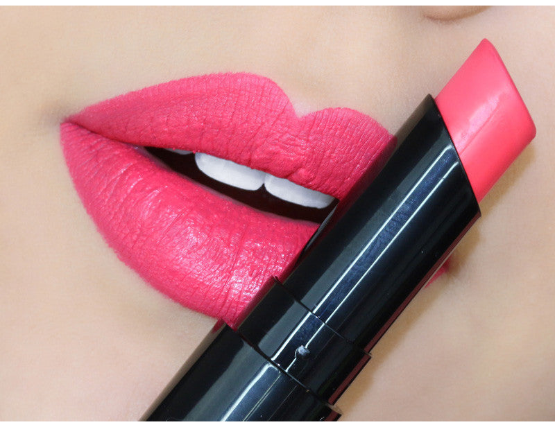 L.A. Girl Flat Matte Velvet Lipstick 'Frisky'
