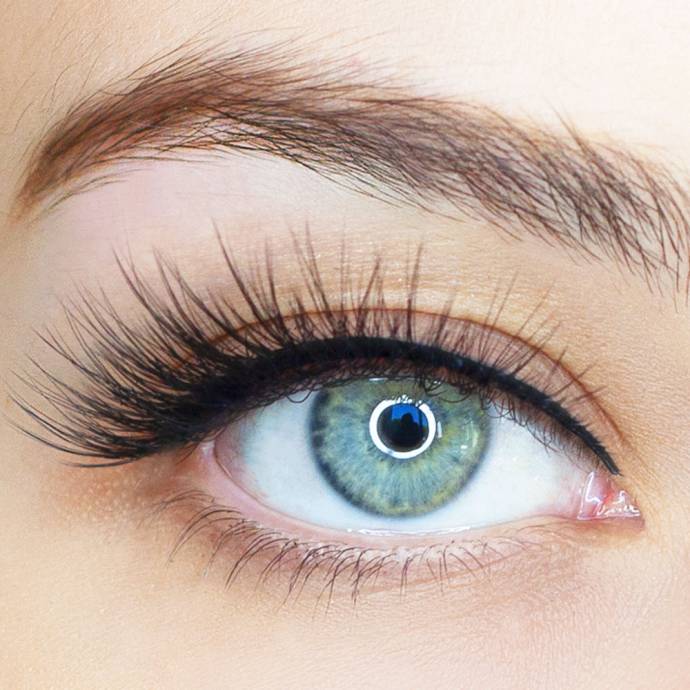 MCoBeauty - Pre-Glued Lashes HIgh Definition