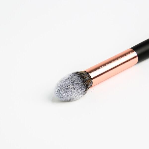 BeBella Cosmetics - Rose Gold Pointed Tapered Brush