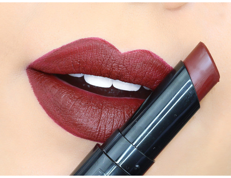 L.A. Girl Flat Matte Velvet Lipstick 'Runway'